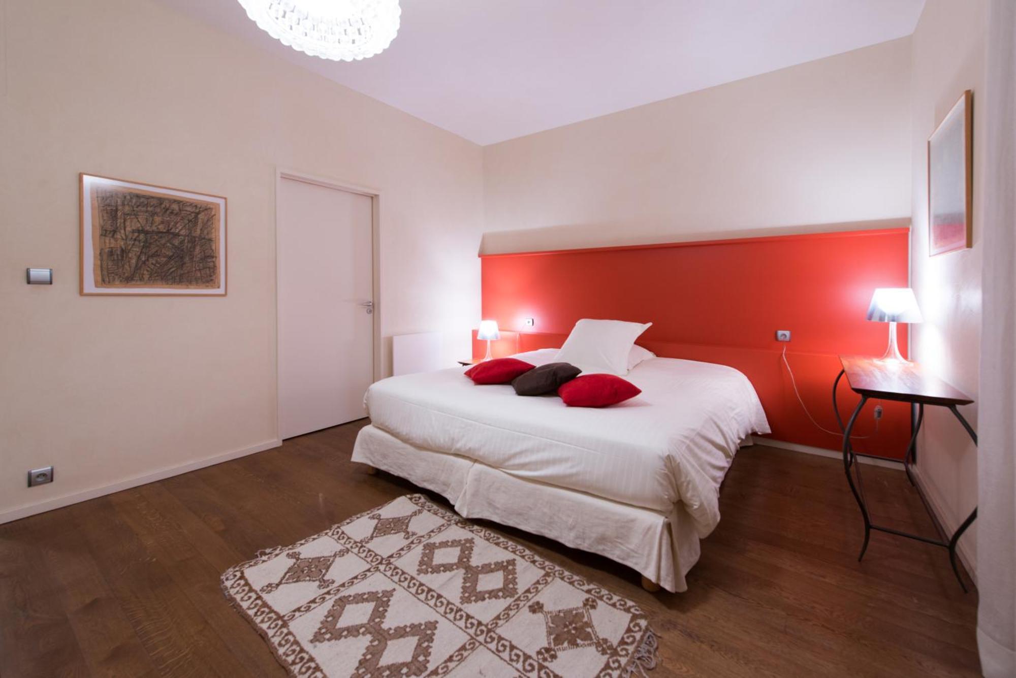 Hotel-Restaurant Le Chateau De Besseuil, Macon Nord - Teritoria Clesse  ภายนอก รูปภาพ