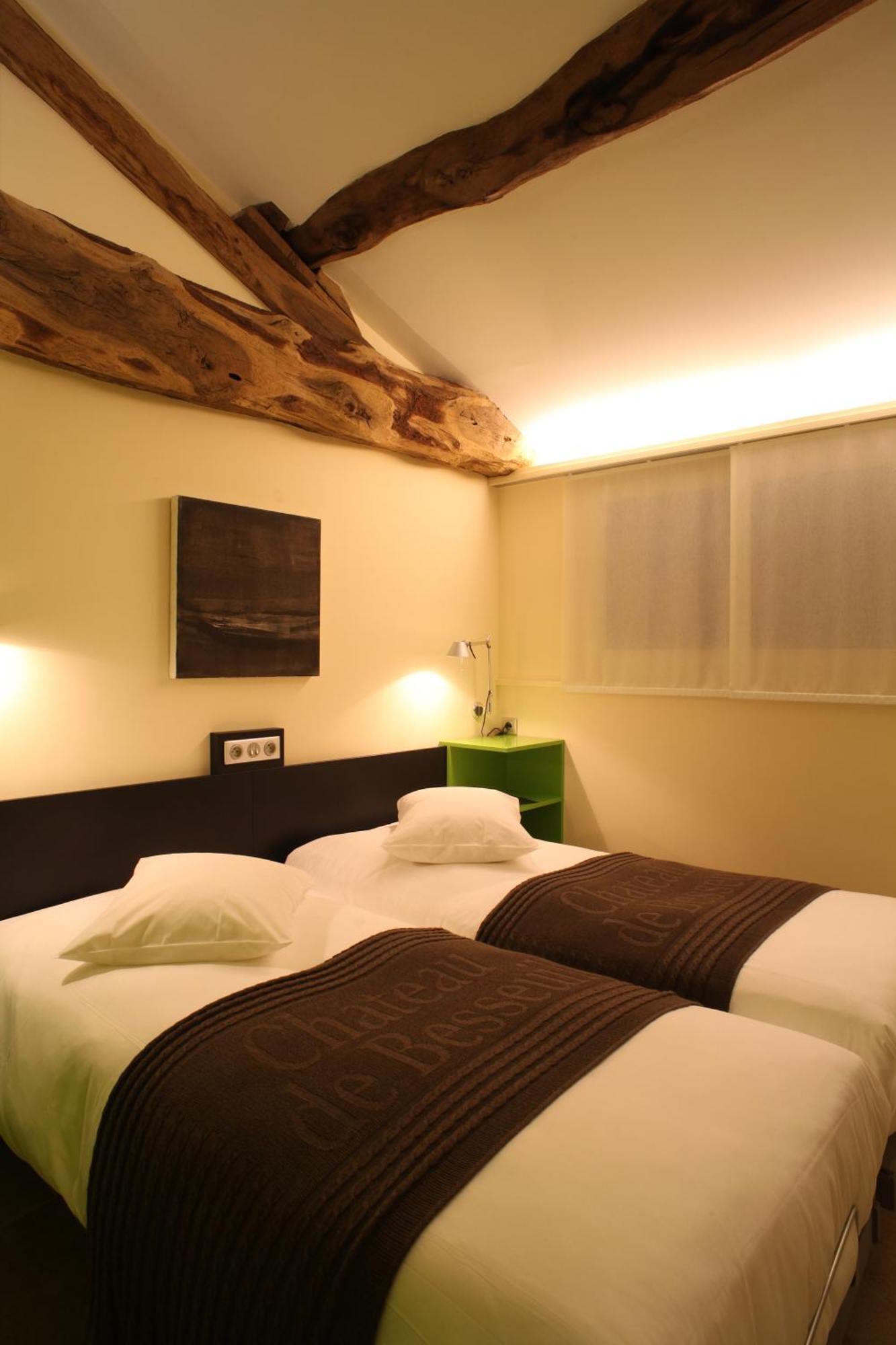 Hotel-Restaurant Le Chateau De Besseuil, Macon Nord - Teritoria Clesse  ภายนอก รูปภาพ