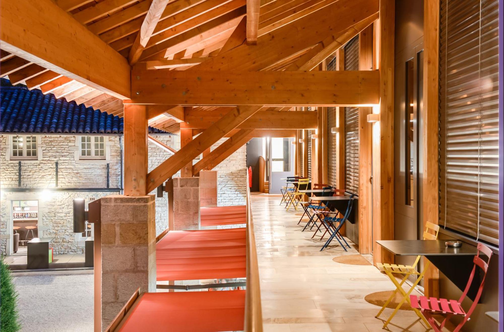 Hotel-Restaurant Le Chateau De Besseuil, Macon Nord - Teritoria Clesse  ภายนอก รูปภาพ