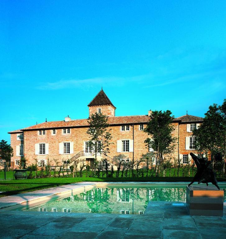 Hotel-Restaurant Le Chateau De Besseuil, Macon Nord - Teritoria Clesse  ภายนอก รูปภาพ