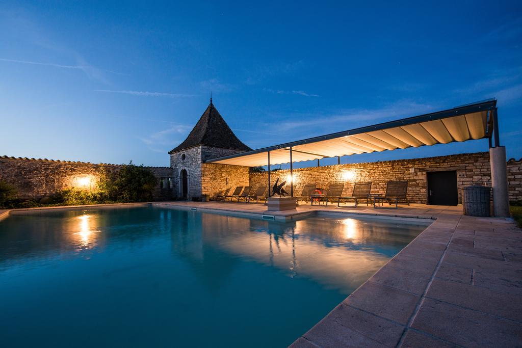 Hotel-Restaurant Le Chateau De Besseuil, Macon Nord - Teritoria Clesse  ภายนอก รูปภาพ